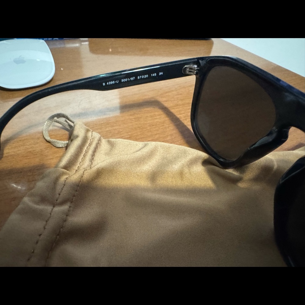 Sunglass - image 4